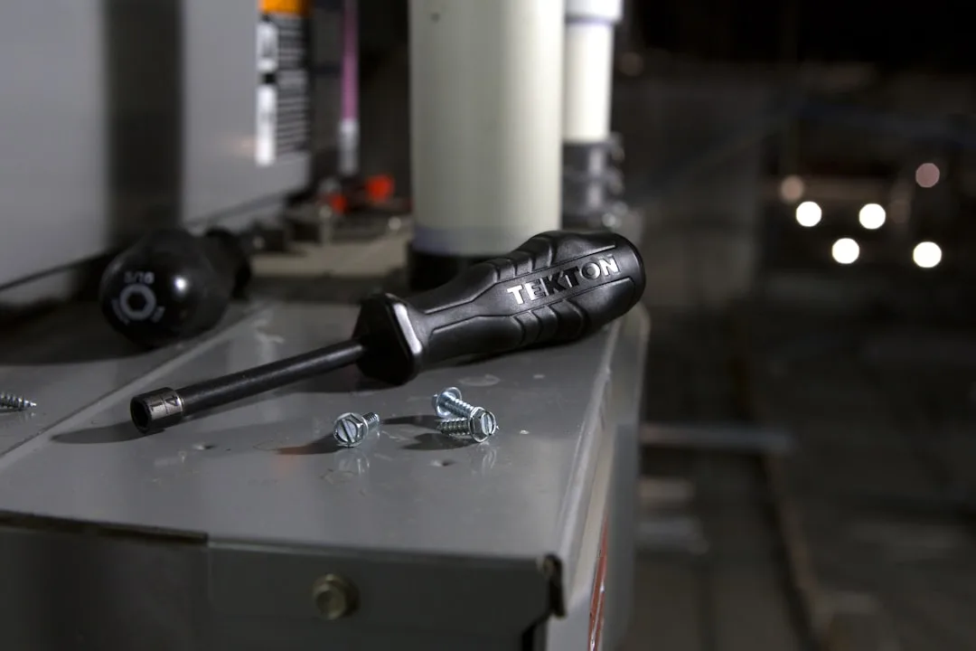 VAT for plumbers and electricians: when you need to register